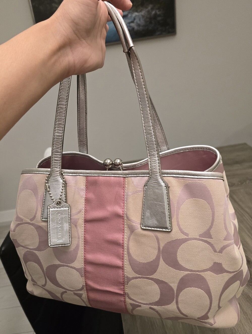 Vintage Signature coach Stripe Framed Kisslock Carryall Tote Bag F13533 Pink